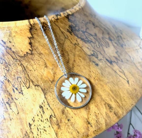 Natural White Daisy Preserved In Resin  Pendant For Men & Women