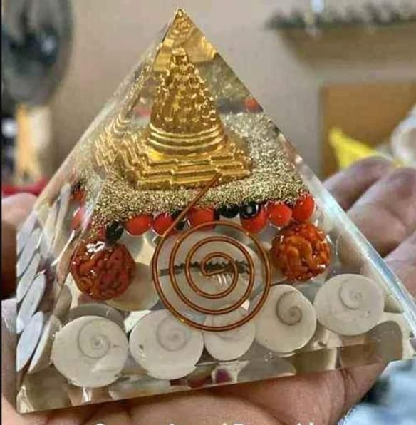 Cosmic Crystal Wealth Gomati Chakra Shree Yantra Pyramid (High Wealth Energy)